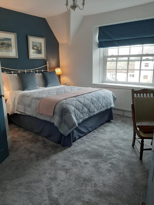 The Bell At Old Sodbury Hotel Chipping Sodbury Bagian luar foto